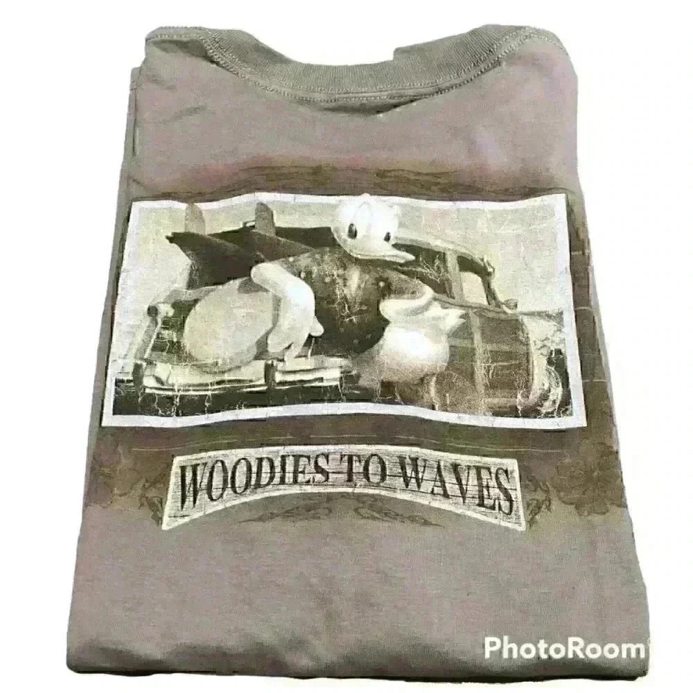*New* Donald Duck Woodies to Waves‎  Light Brown T-shirt Sz L
